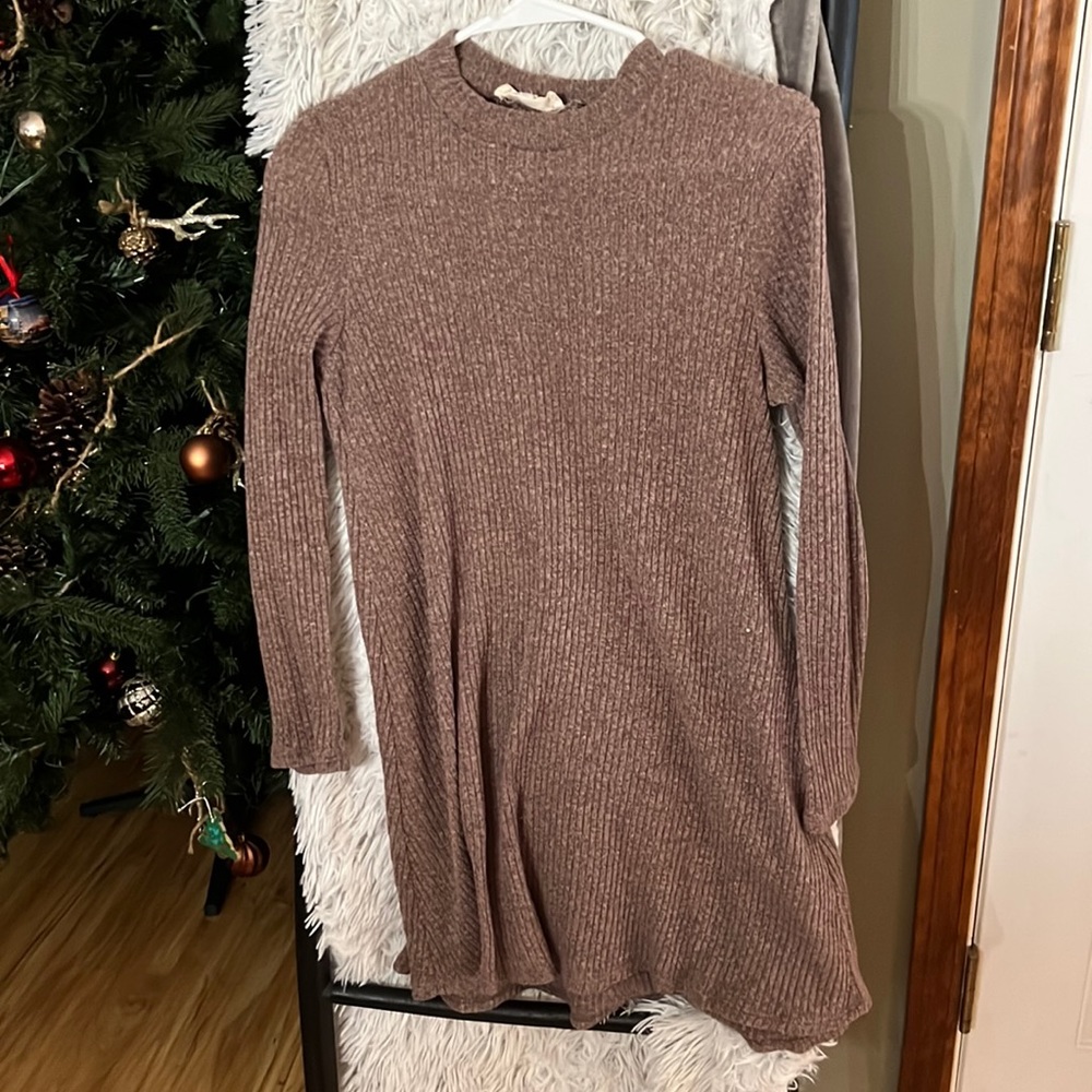 Brown long sleeve dress
